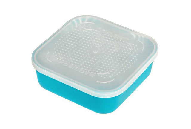 OLD FISHING TIN BAIT BOX FOR WORMS CRICKETS ETC OLD FISHING TIN BAIT BOX FOR WORMS CRICKETS ETC